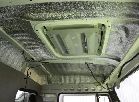 Утепление и шумоизоляция кабины материалами пенофол, изолон автомобиля КАМАЗ в Набережных Челнах