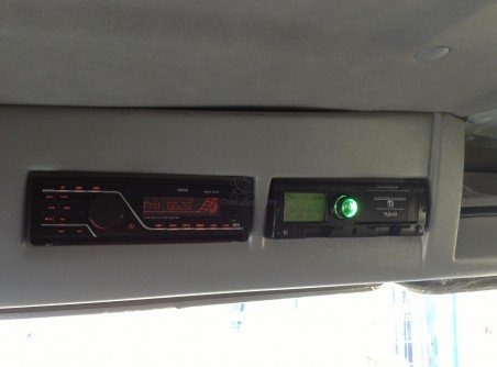 Установка комплекта аудиотехники в кабину водителя