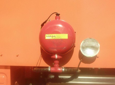 Установка системы порошкового пожаротушения (БУРАН) в моторный отсек